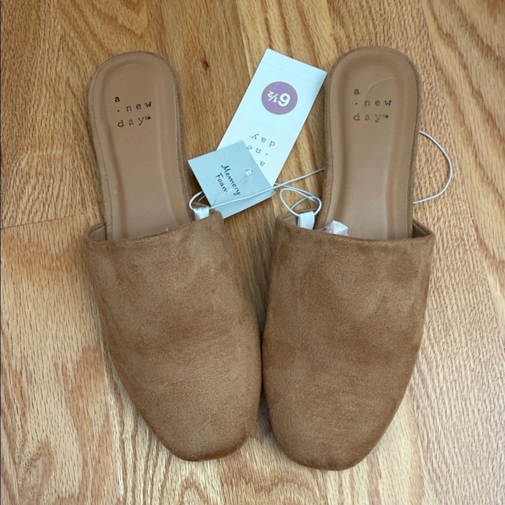 NWT A NEW DAY Women's Brown Suede Mules Size 6.5
